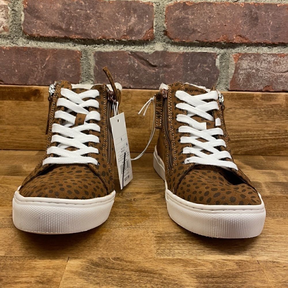 Tilly Leopard Print Sherpa Lined High Top Sneakers - Picture 5 of 7